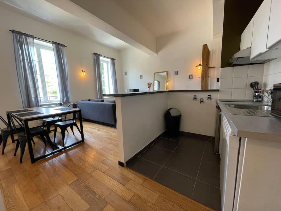 L'Appartement Tomey Avec Parking Carcassonne Luaran gambar