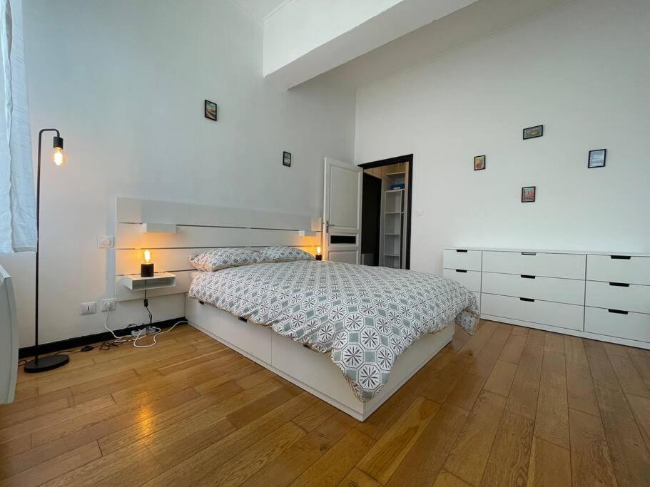 L'Appartement Tomey Avec Parking Carcassonne Luaran gambar